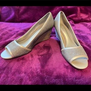 Easy spirit wedges size 7 1/2